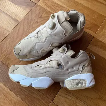 새상품 미사용 Reebok INSTAPUMP FURY 베이지 26.0