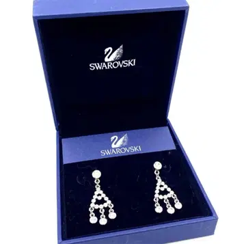 SWAROVSKI 스와로브스키 귀걸이 양쪽 귀걸이 액세서리 크리스탈