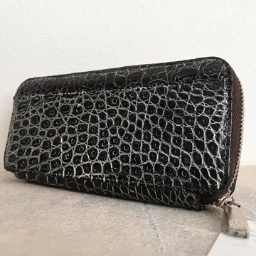 택 포함 새상품 크루아 로와이얄 장지갑 크로코 라운드 지퍼 브라운