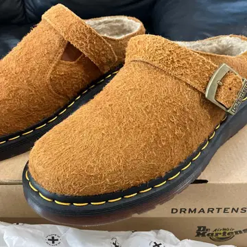 Dr. Martens ISHAM 버클 뮬 슬립온