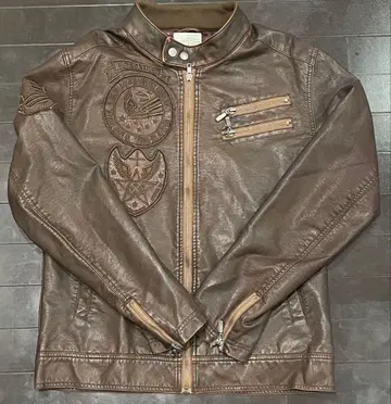 DILAKE 페이크 레더 자켓 와펜 빈티지