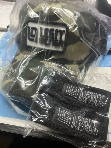 레짓 디자인 캡 모자