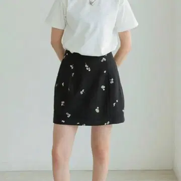 완판! 도노반 플로레트 스커트 새상품