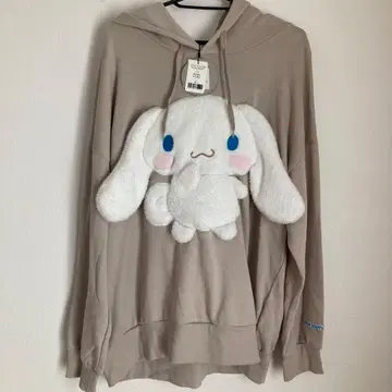 [ 새상품 ] 리벳앤서지 시나모롤 후드티 트레이닝복 긴팔 산리오