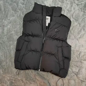 adidas originals 볼륨 다운 베스트