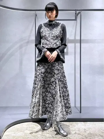 HARE 2P 멀티 뷔스티에*스커트 자카드 셋업