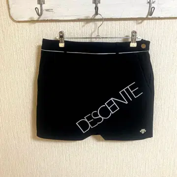 데상트 골프 미니 스커트 블랙