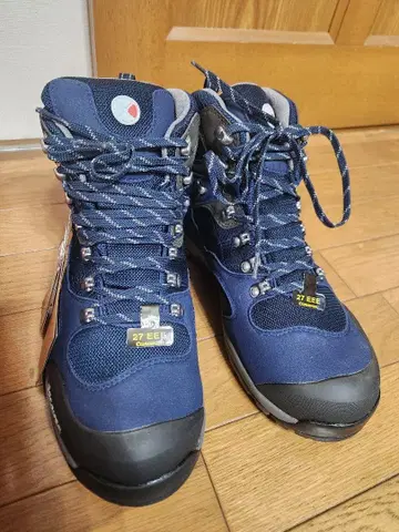 Caravan GORE-TEX 등산화 27 EEE 네이비