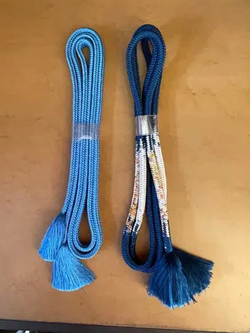 파랑색과 네이비 컬러의 술 달린 허리띠 순수 실크