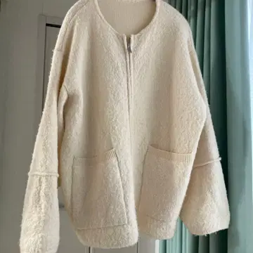 포므리쉬 부클 니트 가디건