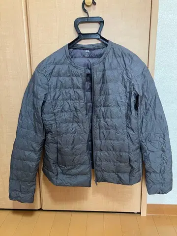 유니클로 울트라 라이트 다운 컴팩트 자켓 그레이 M