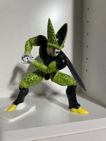 드래곤볼 셀 피규어