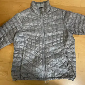 THE NORTH FACE 퍼프 자켓 실버 드로 코드 테크