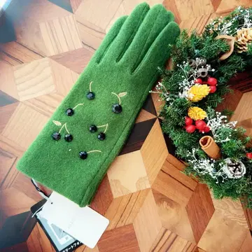 스마트폰 대응 질스튜어트 블랙 체리 비쥬 장갑