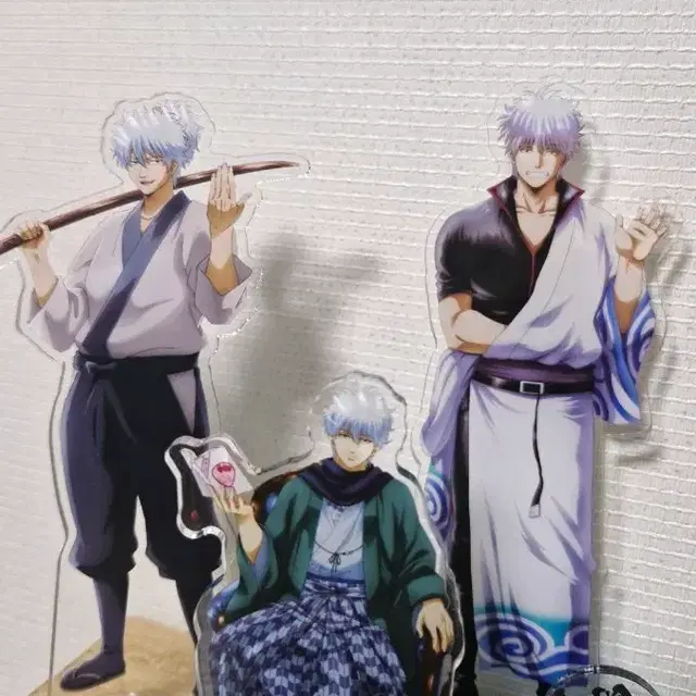 은혼 사카타 긴토키 아크릴 스탠드 일괄로 팔아요