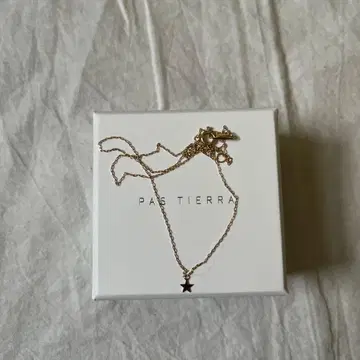 PAS TIERRA 스타 목걸이 K10 별
