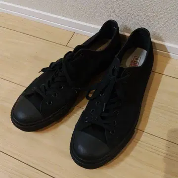 블랙 캔버스 로우컷 스니커즈