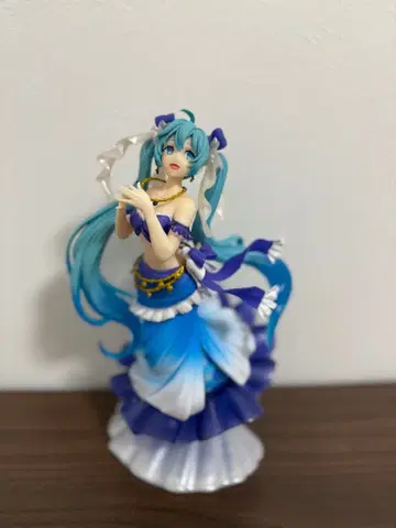 하츠네 미쿠 드레스 피규어