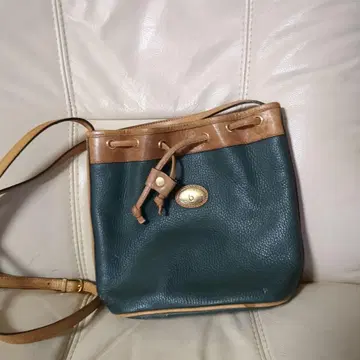 다크 그린 가죽 복조리형 숄더백