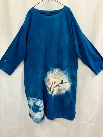 면 린넨 소재 모자 짜임 손글씨 롱 원피스