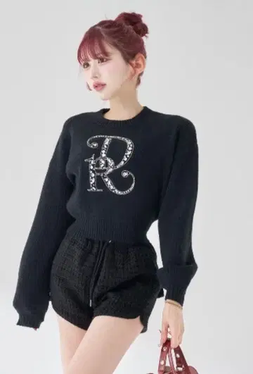 다리치 DR 비쥬 볼륨 리브 니트탑 블랙