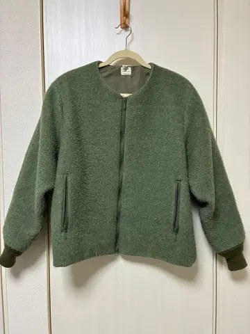 Necessary or Unnecessary 블루종