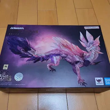 S.H. MonsterArts 타마미츠네 피규어