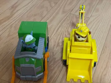 록키와 라블의 트럭 세트