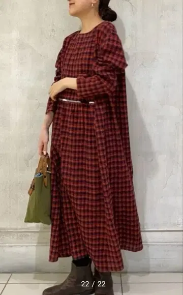 새상품급 비어즐리 울 핸드락 자수 원피스