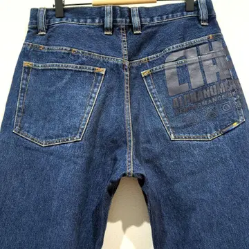 레어 ALPHANUMERIC 와이드 데님 32