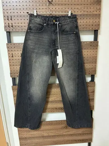 WYM LIDNM VINTAGE WASHED CURVED DENIM