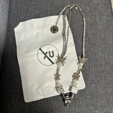 XU x SRD SKULL RHINESTONE NECKLACE