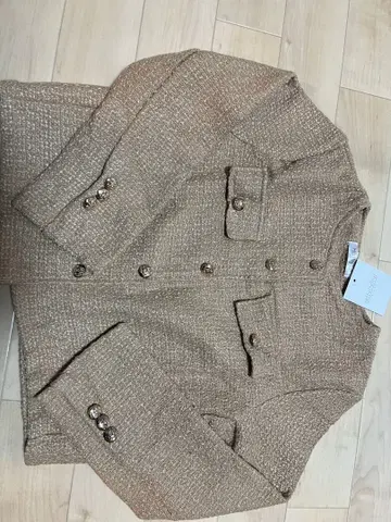 베이지 트위드 노카라 자켓