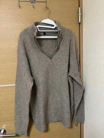 유니클로 베이지 하프 지퍼 스웨터 L