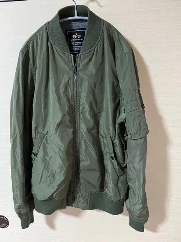 올리브 그린 MA-1 자켓