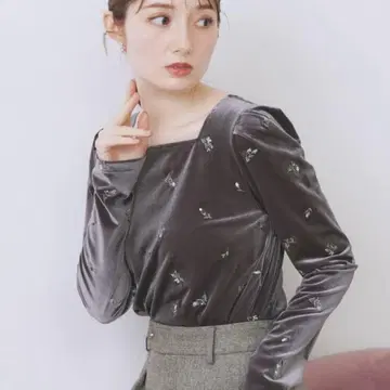 백산 작은 꽃 자수 벨로아 상의 [세탁기 OK] 그레이