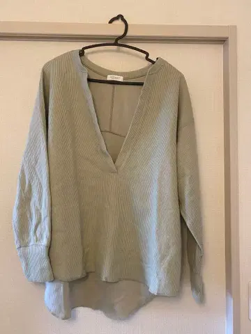 BEAUTY&YOUTH 그린 V넥 긴팔