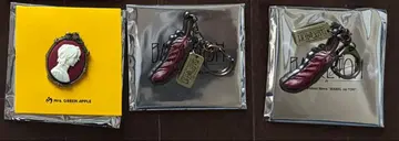 MrsGREENAPPLE 미세스 바벨탑 바벨 가챠 카메오 깃털 빨간색