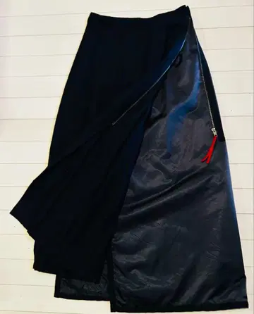 롱 스커트 블랙 파르티쿨라르