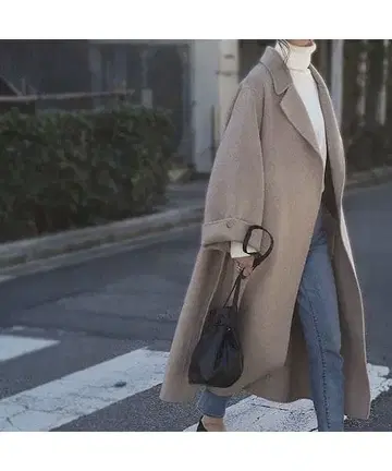 Lavish Gate 와이드 슬리브 롱 울 가운 코트