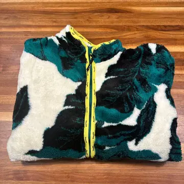 HUF 플리스 자켓