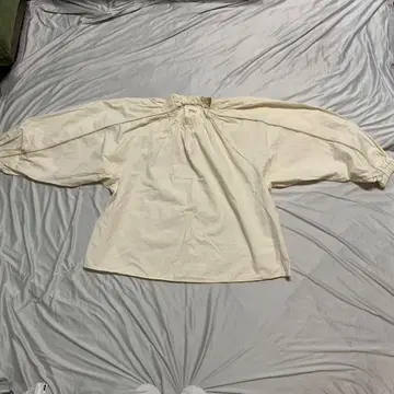 볼륨 슬리브 상의