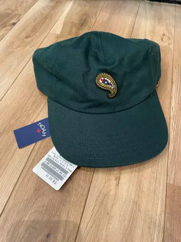 NOAH 다크 그린 페이즐리 캡