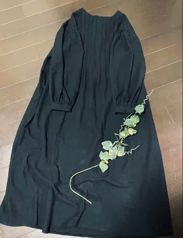 handmade 블랙 턱 원피스