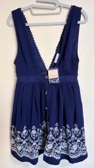 [ 미사용 택 포함 ] LIZ LISA 네이비 슬리브리스 원피스