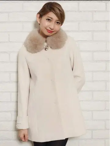 리랜드트루 소매 개더 A라인 코트