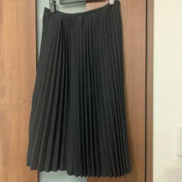 플리츠 스커트 차콜 그레이