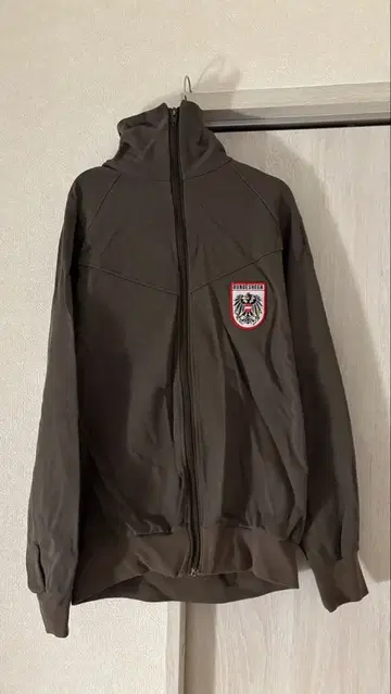 하이넥 트랙 자켓 트레이닝복