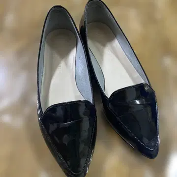 Odette e Odile 블랙 플랫슈즈