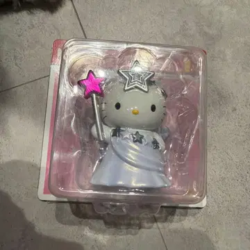 헬로키티 A상 피규어